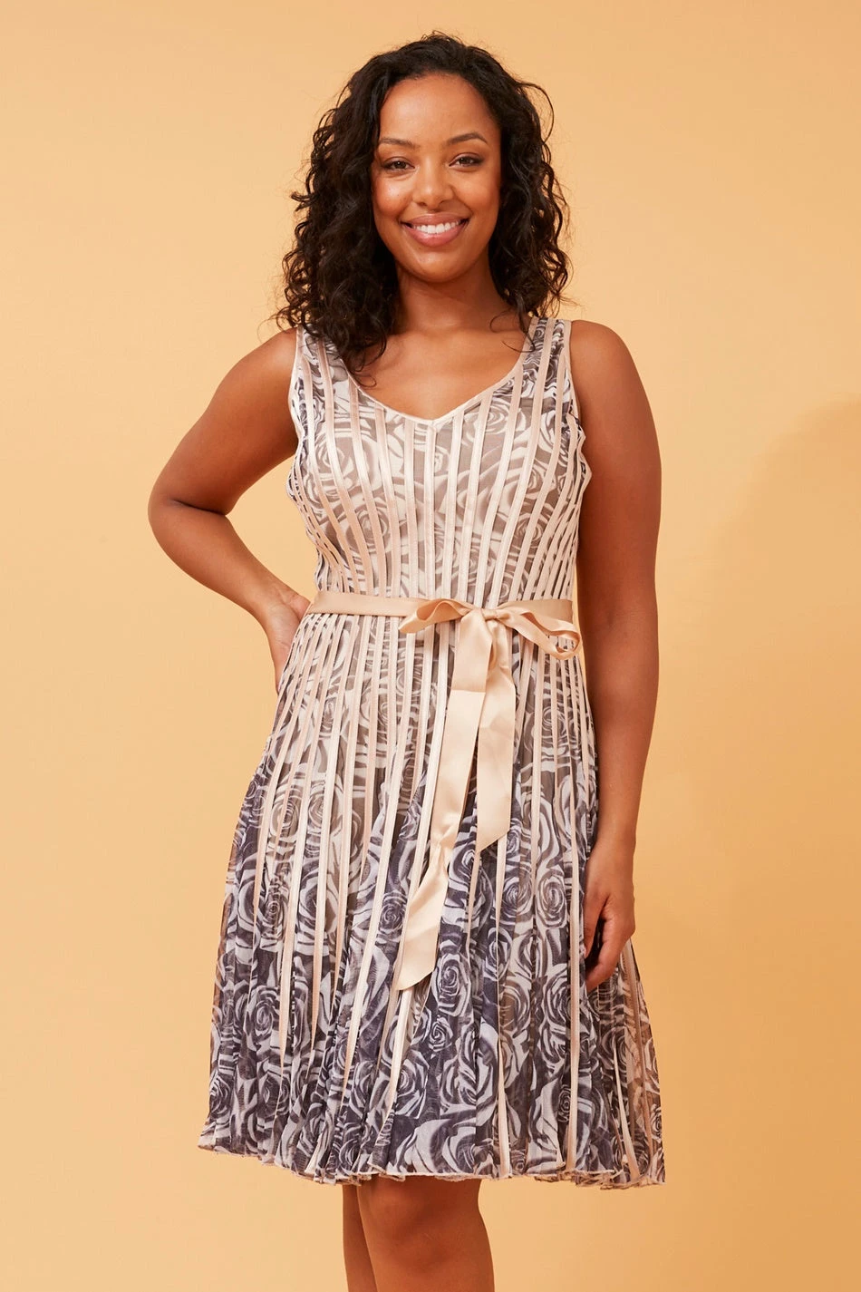 TRUDY FLORAL RIBBON DETAIL DRESS - Image 3