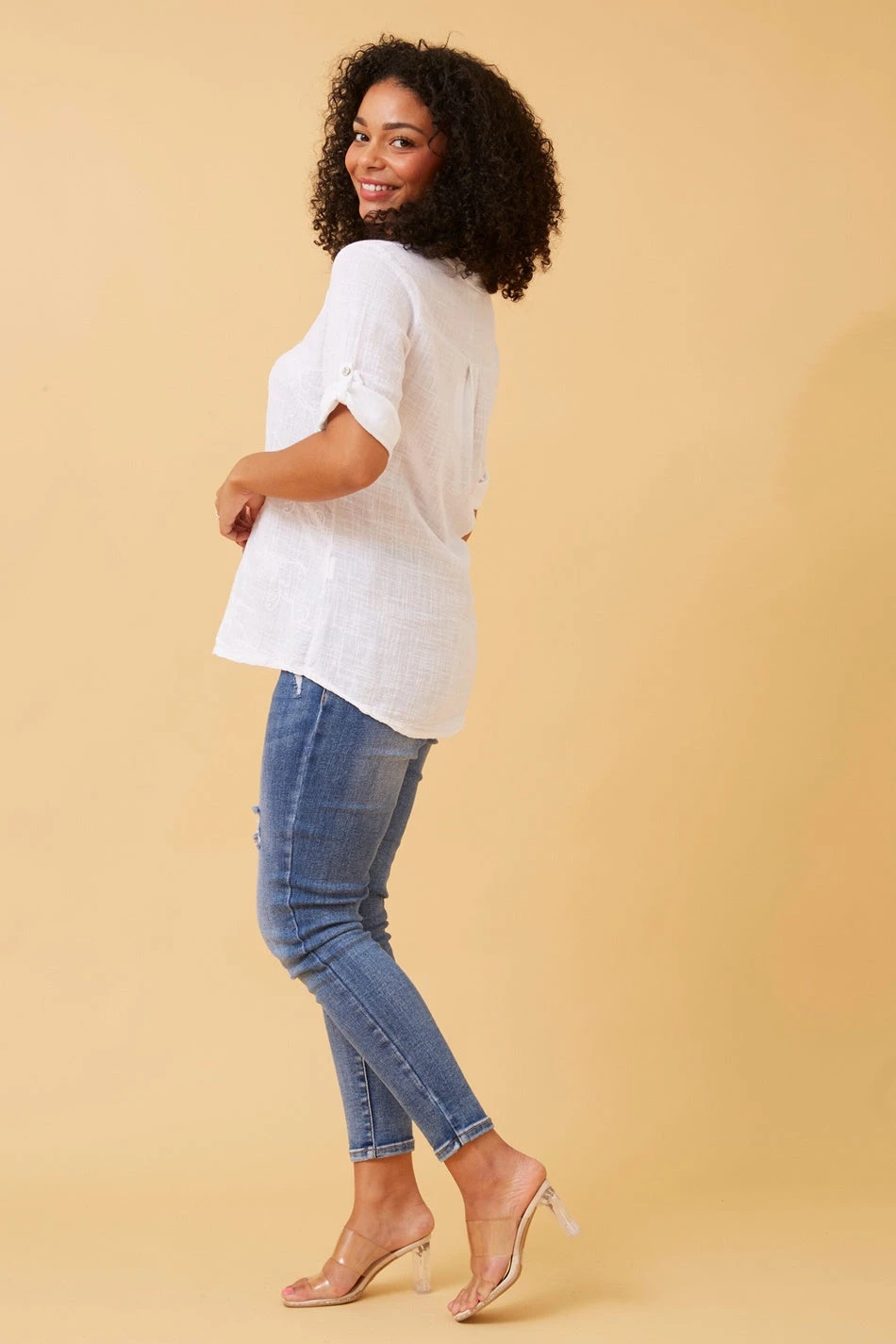 KAI FLORAL EMBROIDERY DETAIL TOP - Image 9