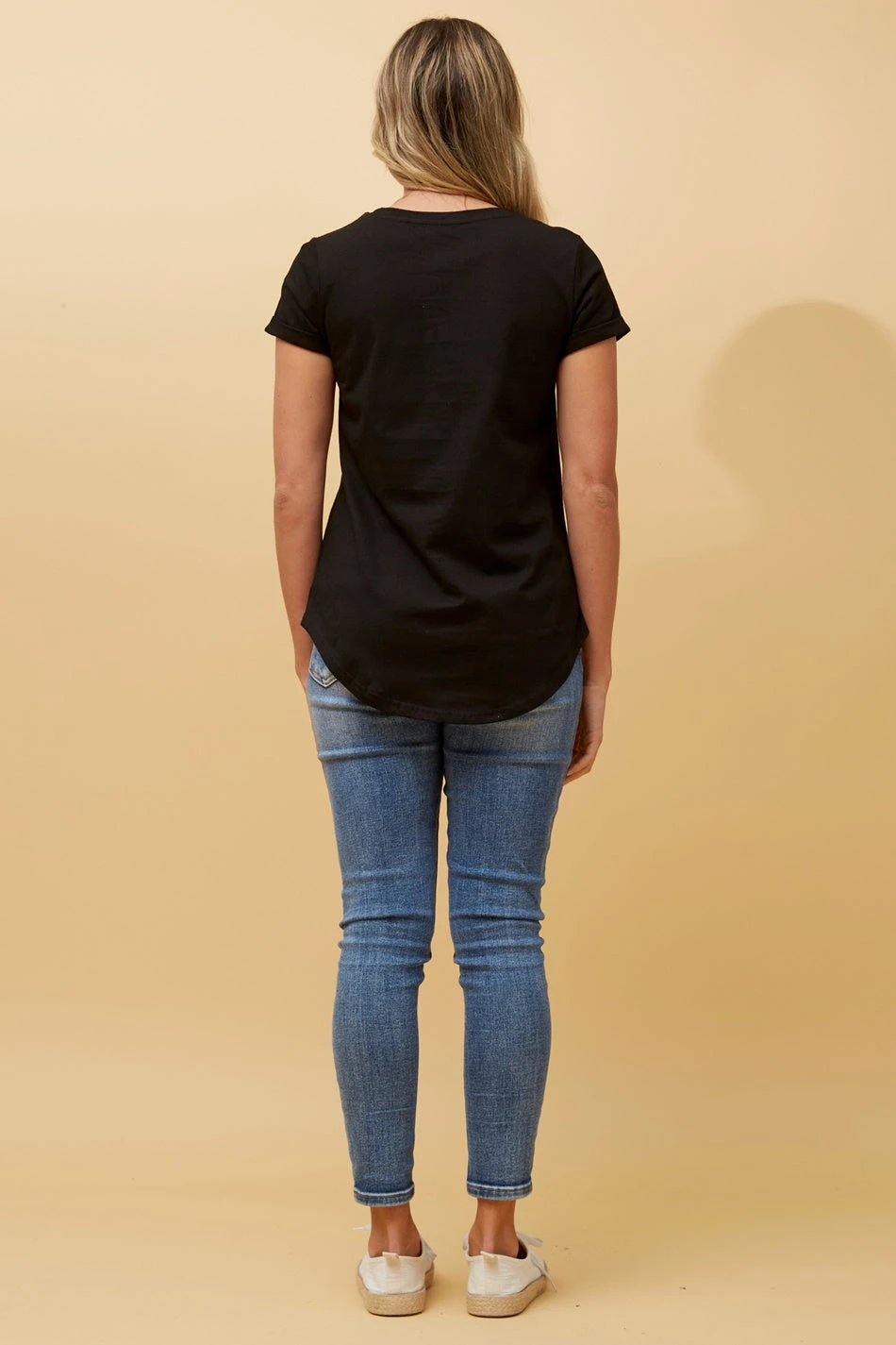 ASTRA GRAPHIC PRINT TSHIRT - Image 6