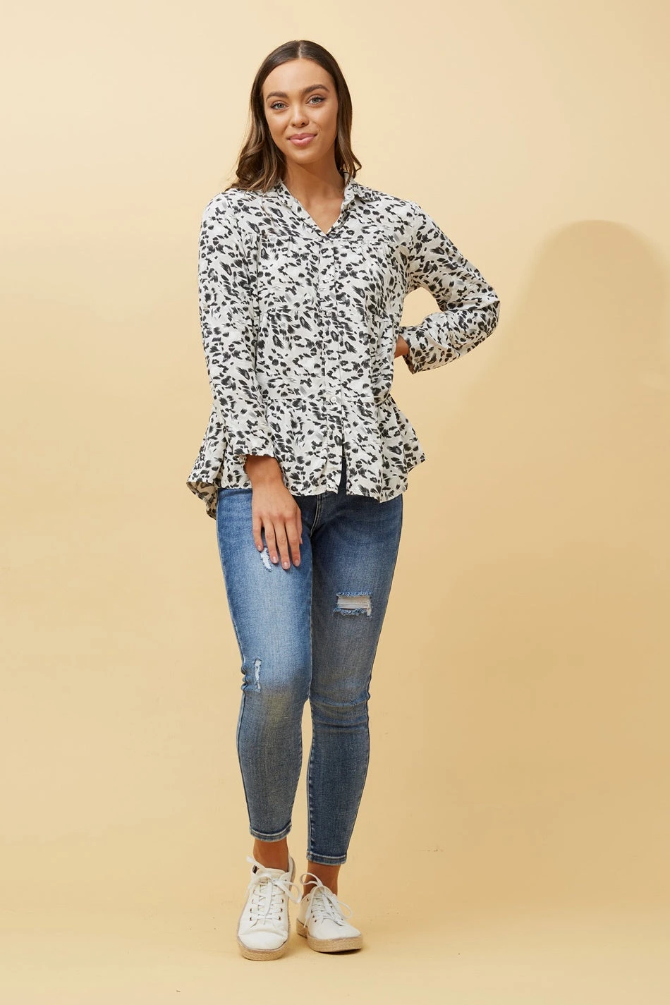 LILIANA ANIMAL PRINT TIERED TOP - Image 3