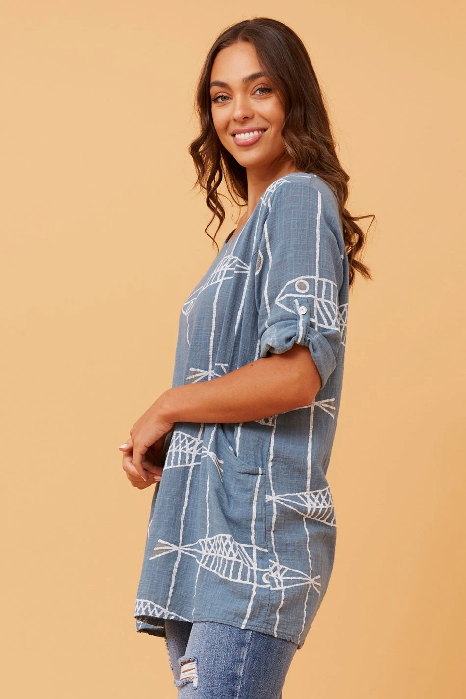 VALERIA FISH PRINT TOP - Image 5